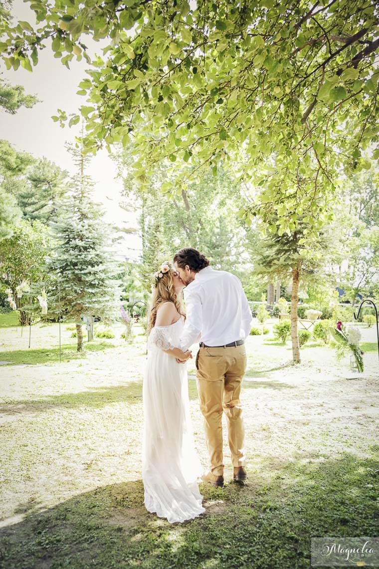 Engagement & Wedding Photography Toronto Ontario | Magnolia Studio Photography