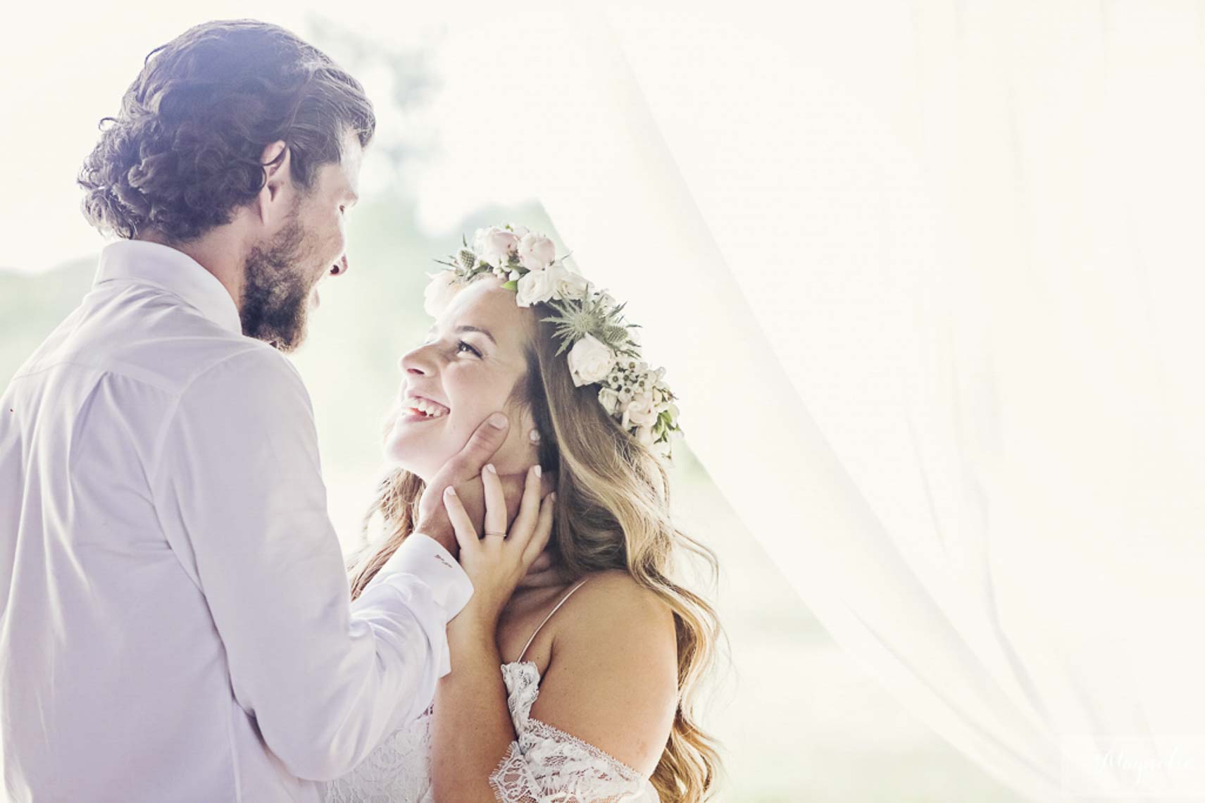 Engagement & Wedding Photography Vancouver British Columbia | Magnolia Studio Photography