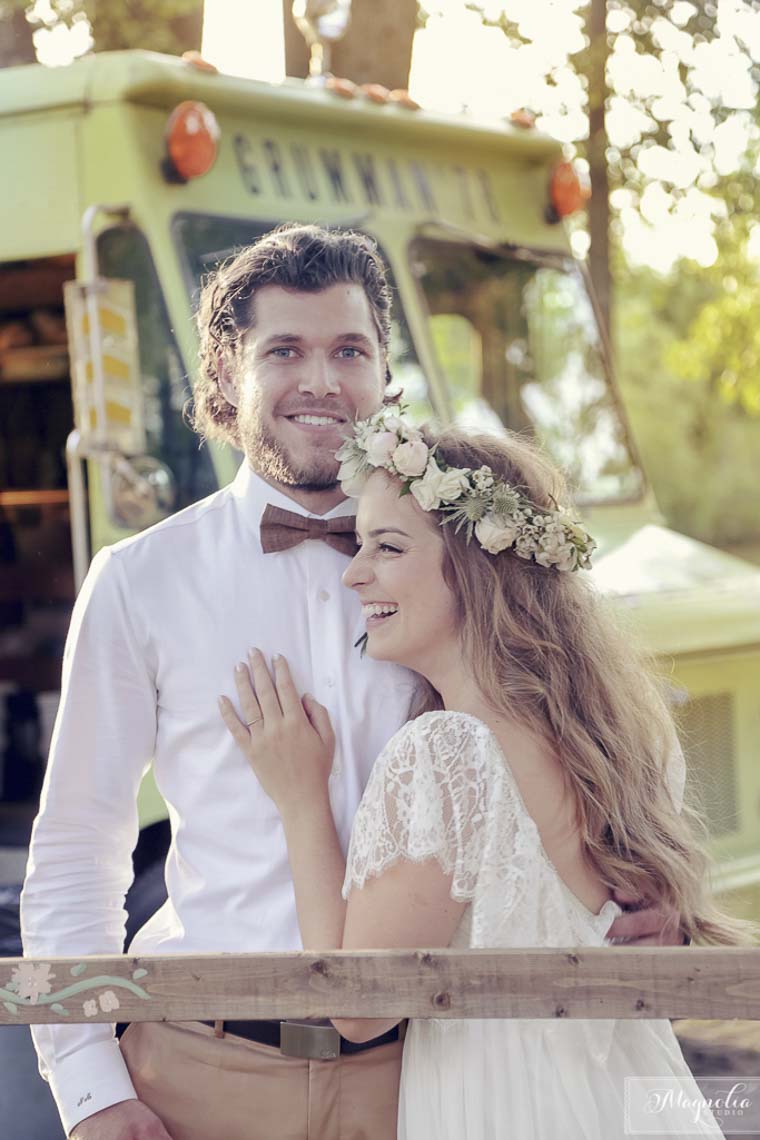 Engagement & Wedding Photography Vancouver British Columbia | Magnolia Studio Photography